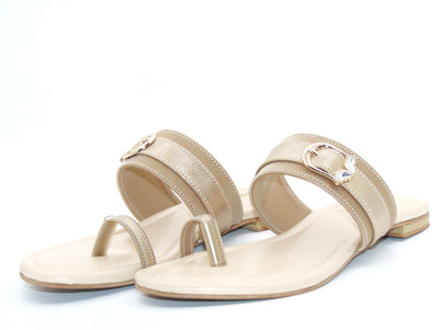 BEIGE BUCKLE FLAT